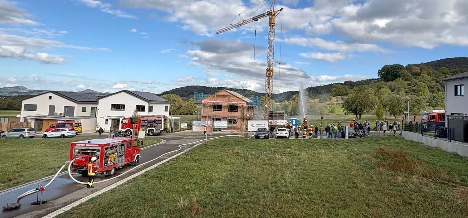 Bild: Hauptübung der Frewilligen Feuerwehr Bild: Hauptübung der Frewilligen Feuerwehr