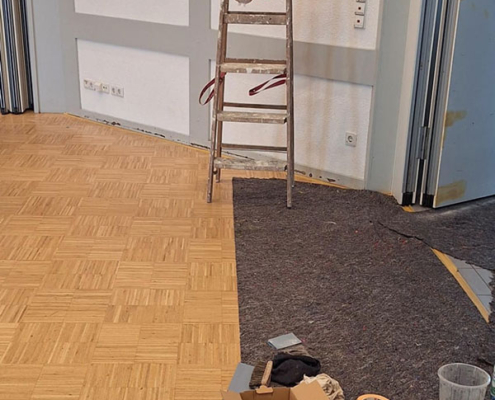 Bild: In den Sommerferien wurde das Gemeindehaus saniert.