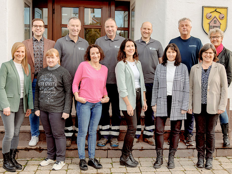 Bild: Mitarbeiterinnen und Mitarbeiter der Gemeinde-Gammelshausen · Foto: Tobias-Froehner-Photography Bild: Mitarbeiterinnen und Mitarbeiter der Gemeinde-Gammelshausen · Foto: Tobias-Froehner-Photography